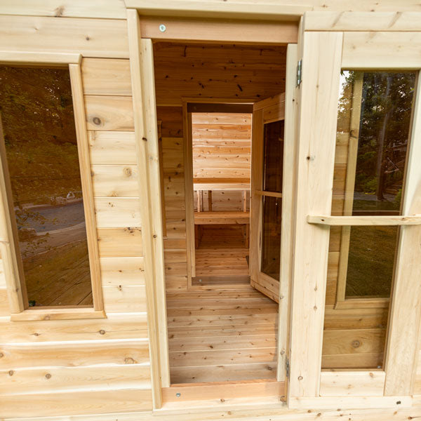 CT Georgian Cabin Traditional Sauna with Change Room